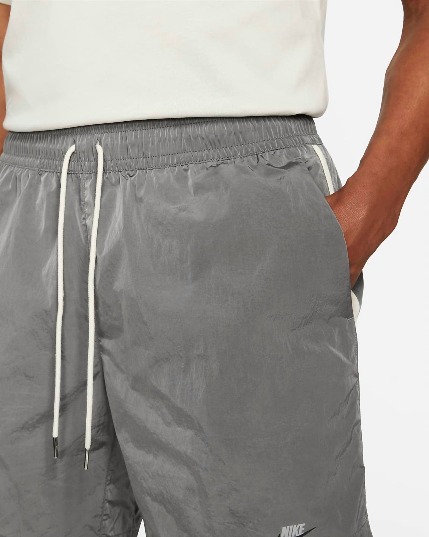 Nike - Shorts Essenciais Estilo Masculino