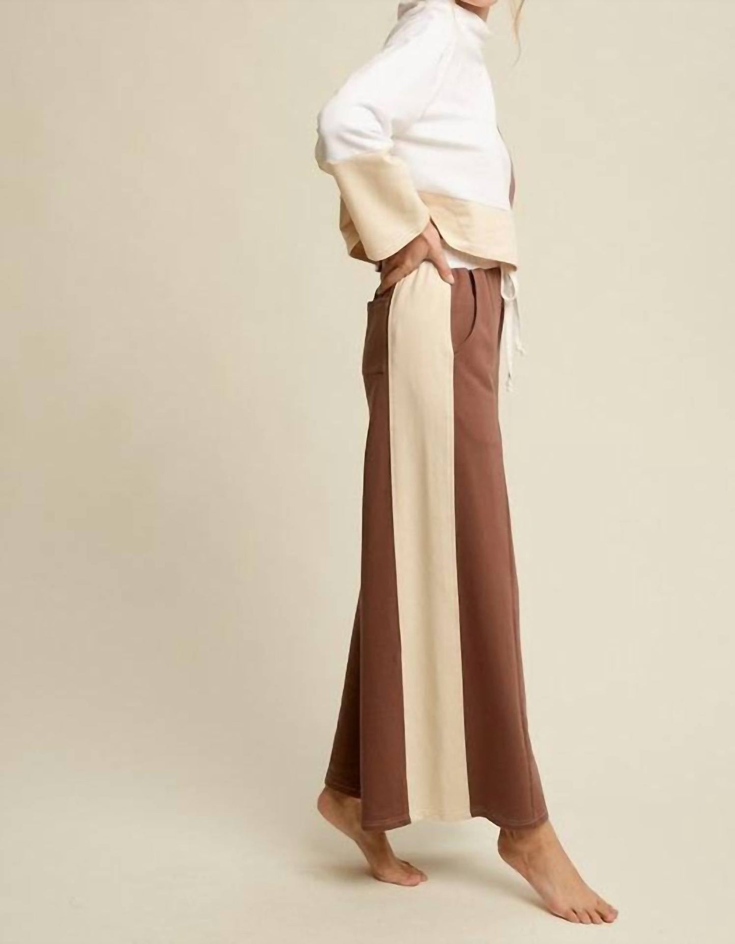 Listicle - Arlet Color Block Lounge Set