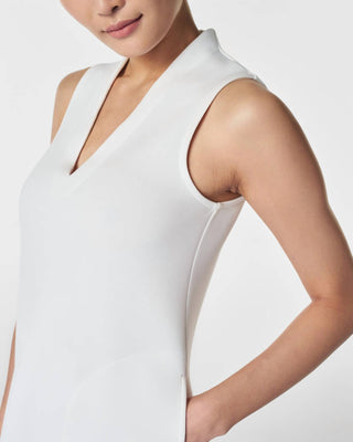 Spanx - Vestido curto com decote em V AirEssentials