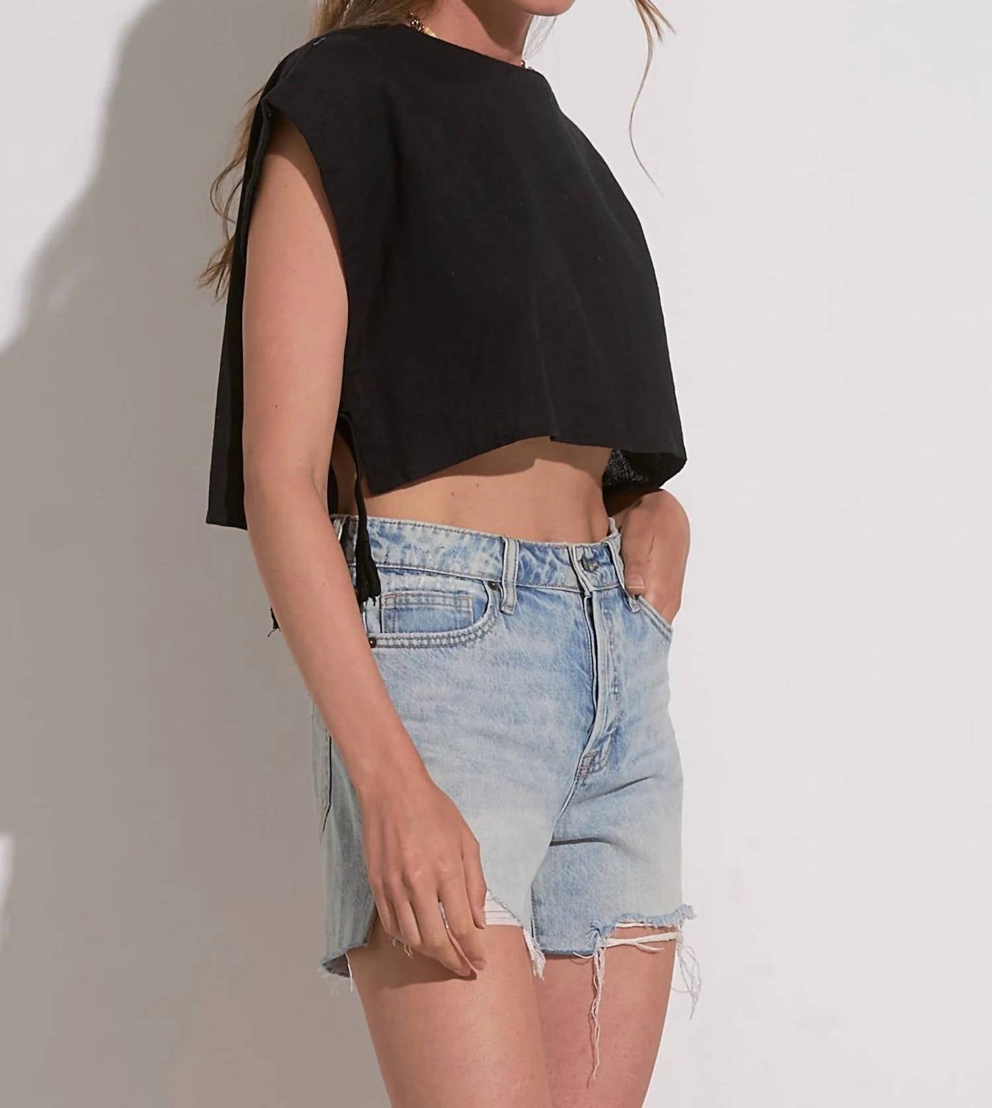 Elan - Sophia Tee