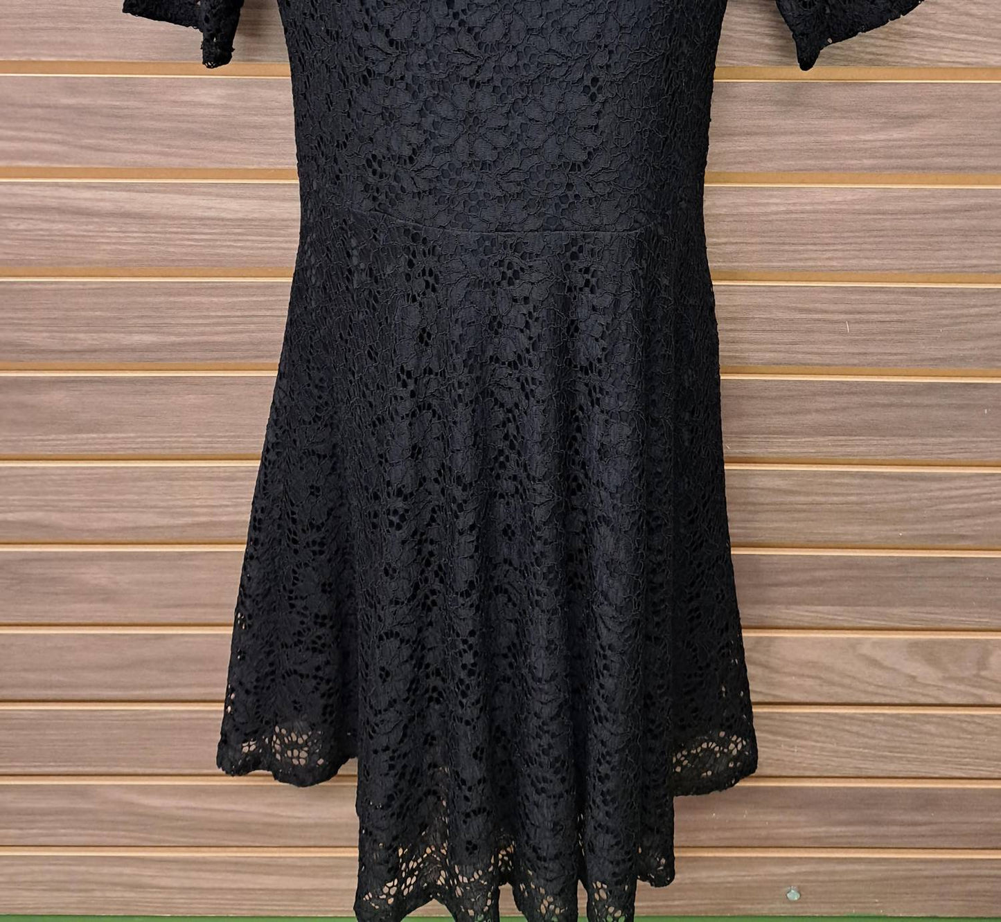 Acemi - Women's Lace Overlay Dress