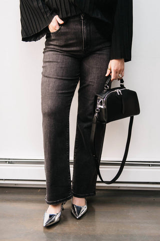 Daze - Calça Jeans Reta de Cintura Alta Sundaze