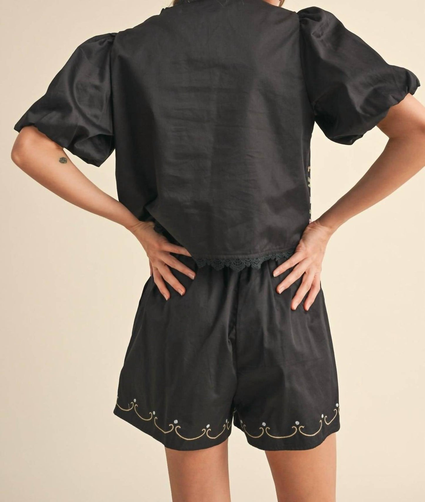 &Merci - Floral Lace Trim Top And Shorts Set