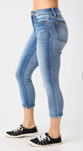 Judy Blue - Calça jeans skinny capri de cintura média sem desgaste