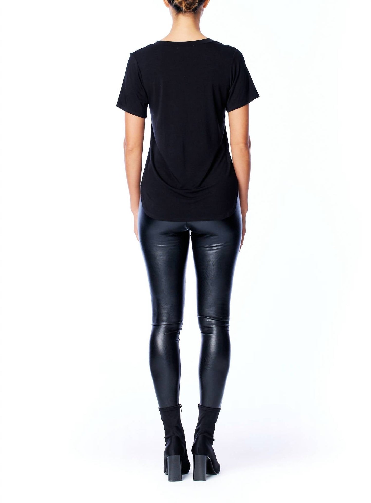 Lblc The Label - Melissa V-neck T-shirt