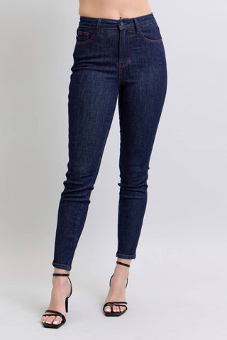 Judy Blue - Calça Jeans Skinny com Bolso em Formato de Coração