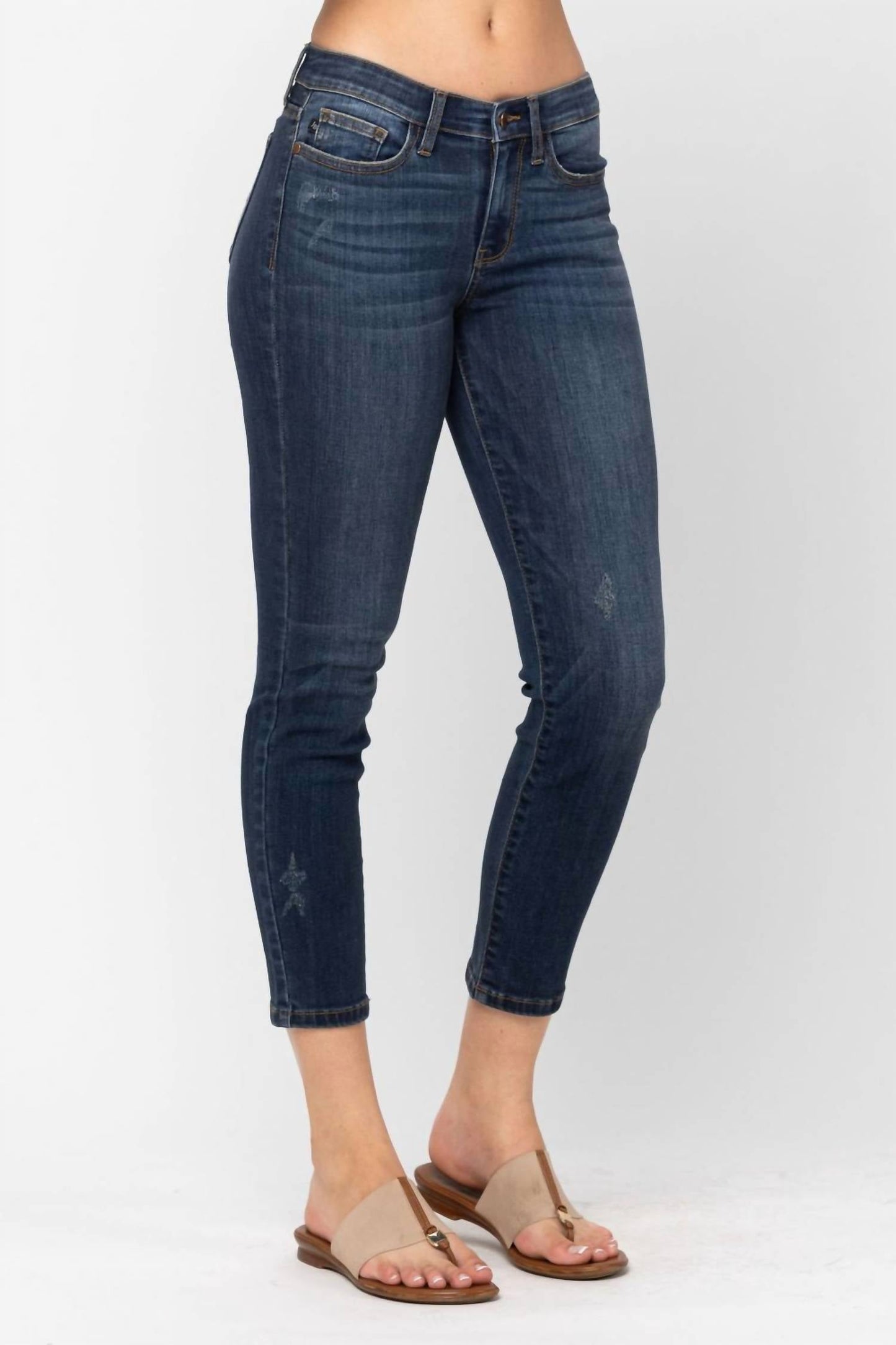 Judy Blue - Mid Rise Cropped Relaxed Denim Jeans
