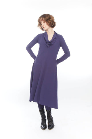 Matthildur - Vestido Midi Sofia com Gola Redonda