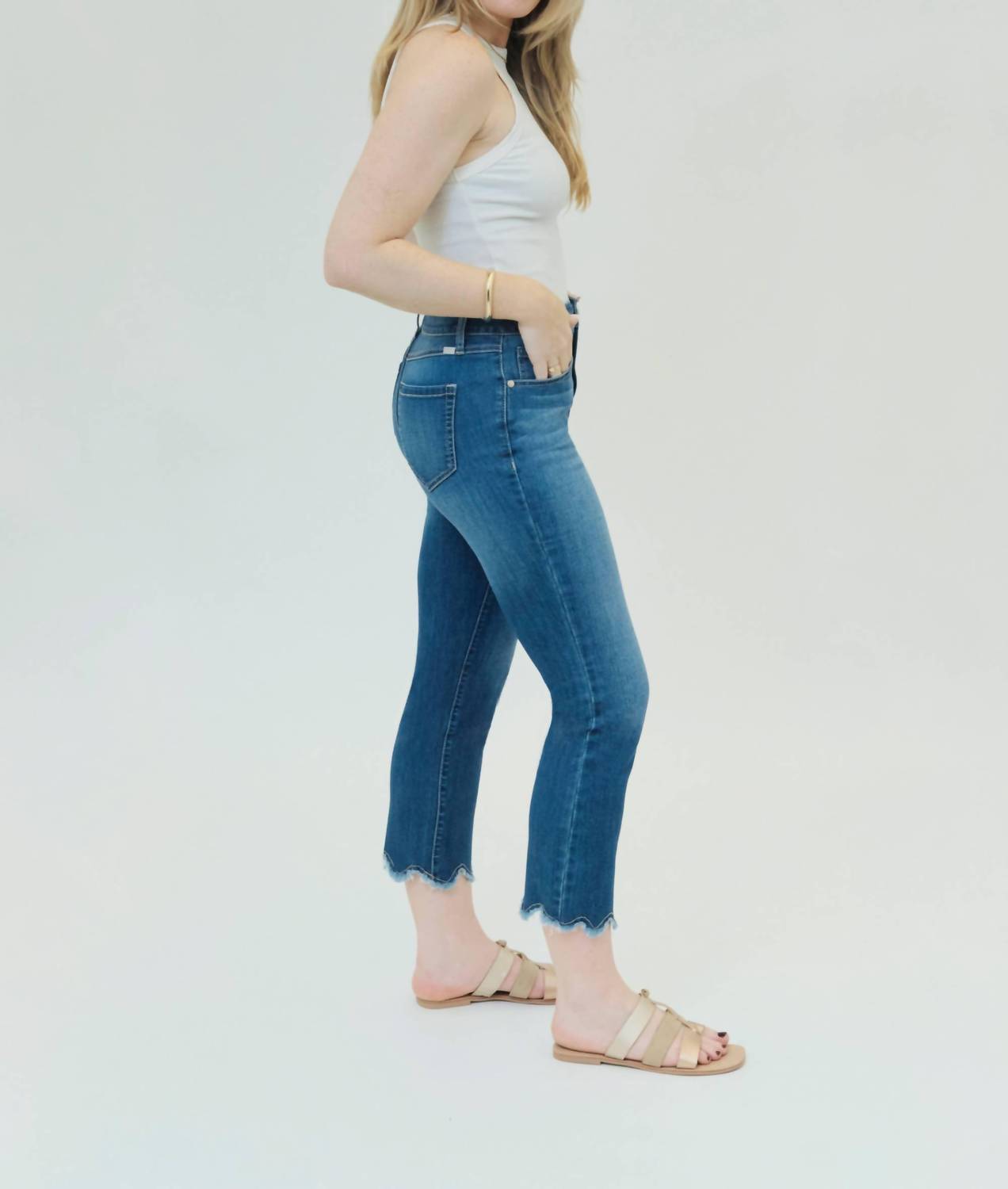 1822 Denim - Ace 25" Crop Capri Scalloped & Frayed Hem Jeans