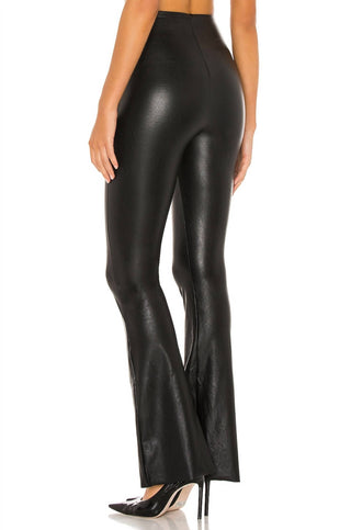 Commando - Leggings flare de couro sintético com comprimento total