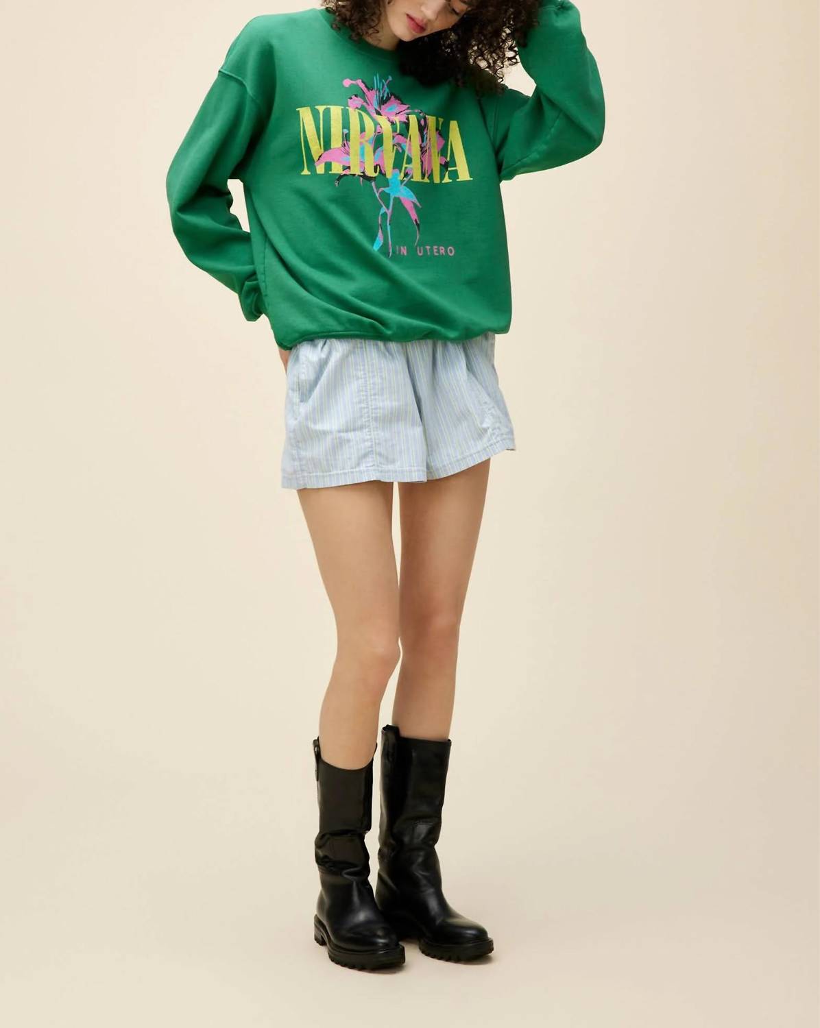 Daydreamer - Nirvana Lilies Bf Crew Sweater