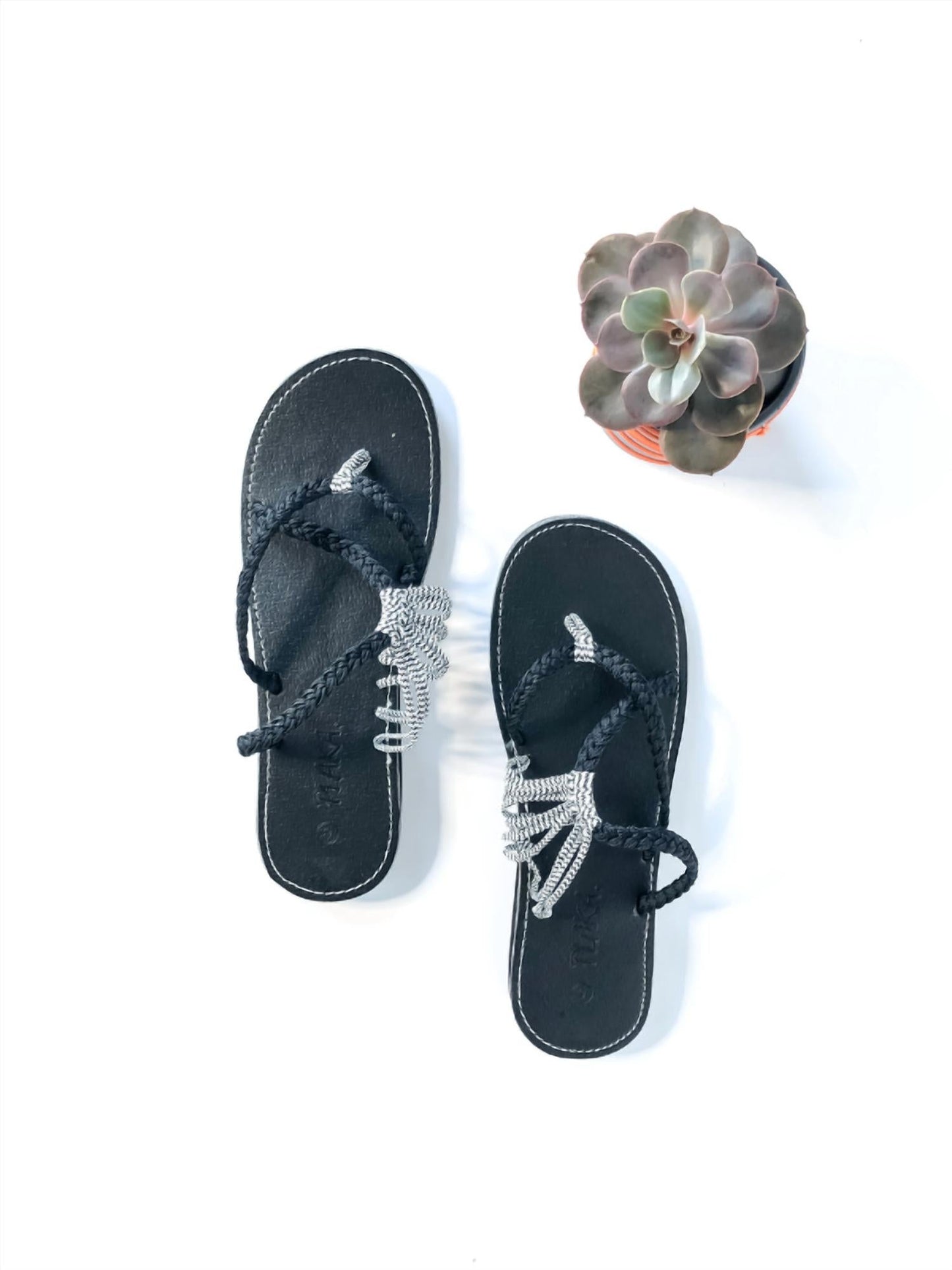 Plaka - Oceanside Flat Sandals