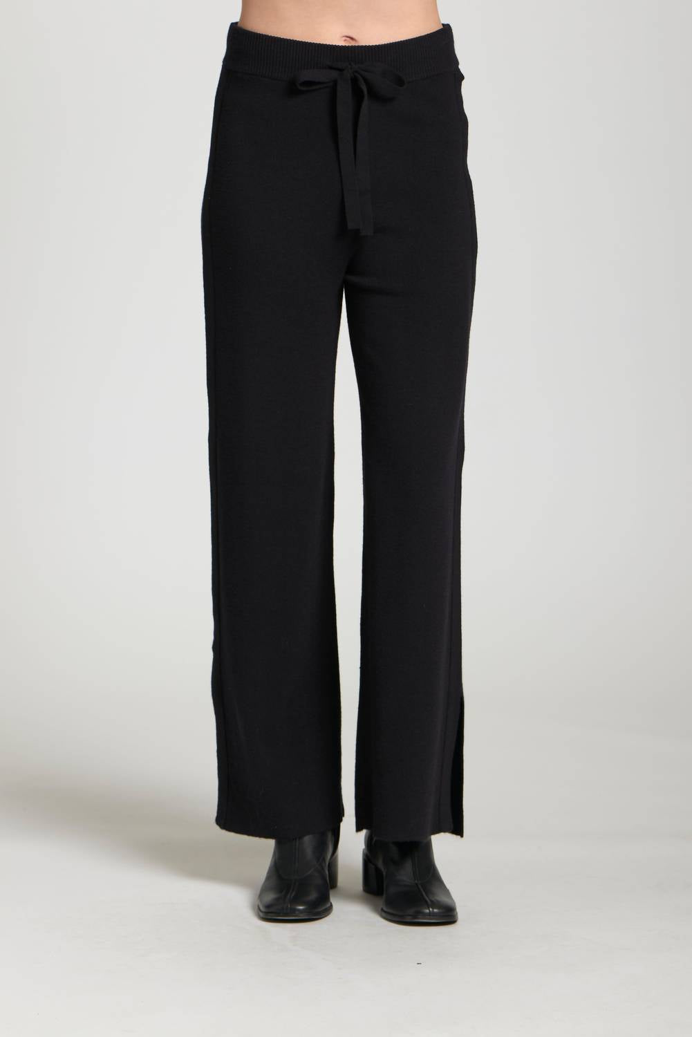 Apny - Split Hem Pull On Pants