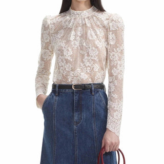 Auto-retrato - Top de renda com strass