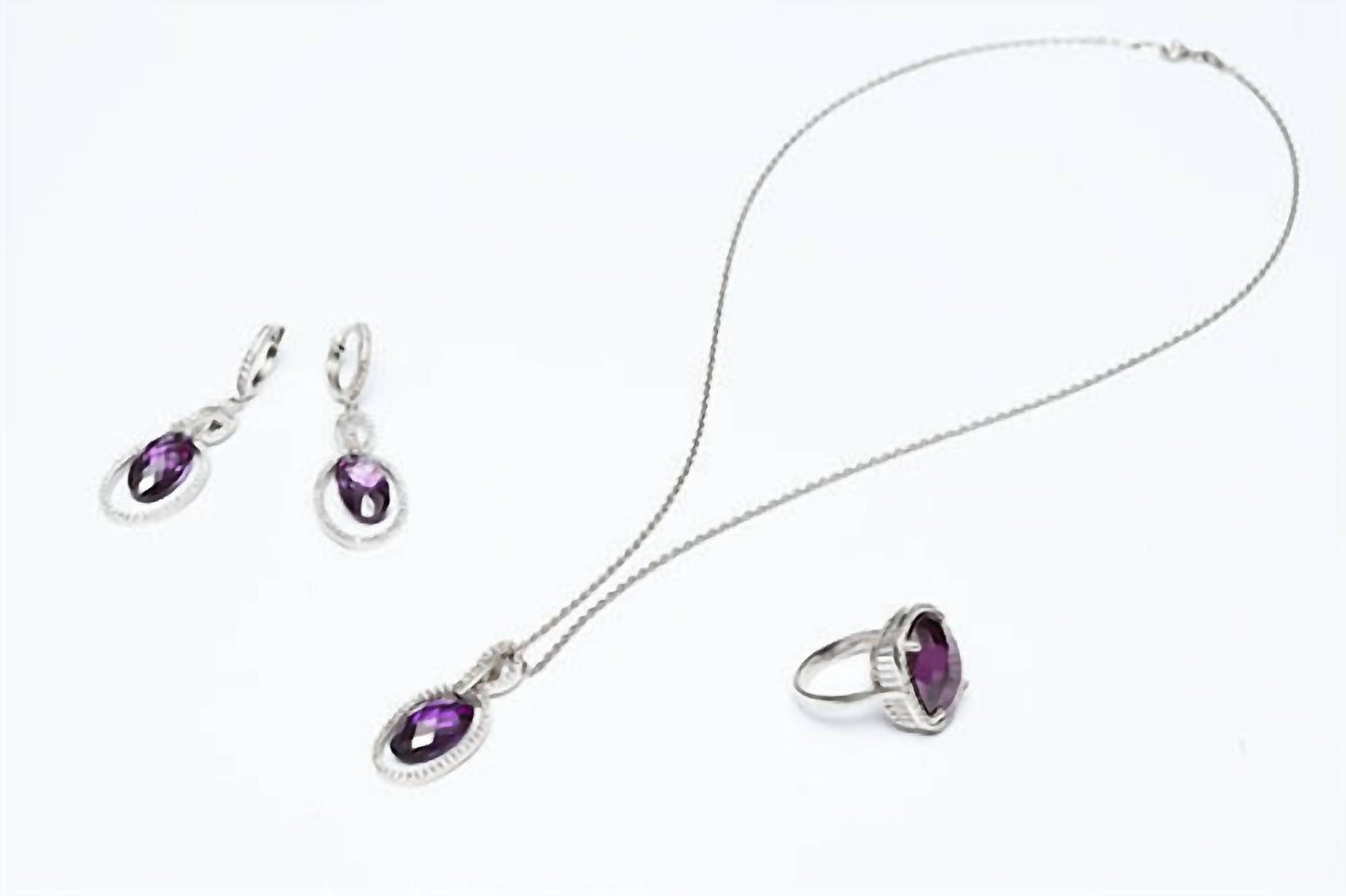 Avenue Chic - Women's Amethyst Dangle Set