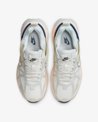 Nike - Tênis V2K Run Feminino