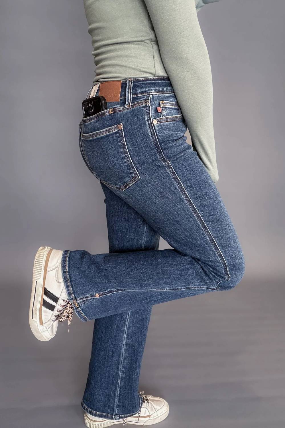 Judy Blue - Midrise Bootcut With Cell Phone Pocket Jeans