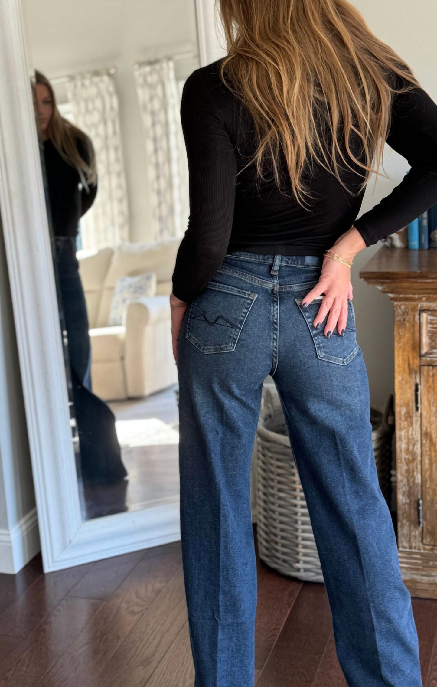 7 For All Mankind - Lotta Luxe Vintage High Rise Relaxed Jean