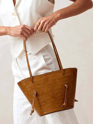 Alohas - The Tangle Alli Leather Shoulder Bag