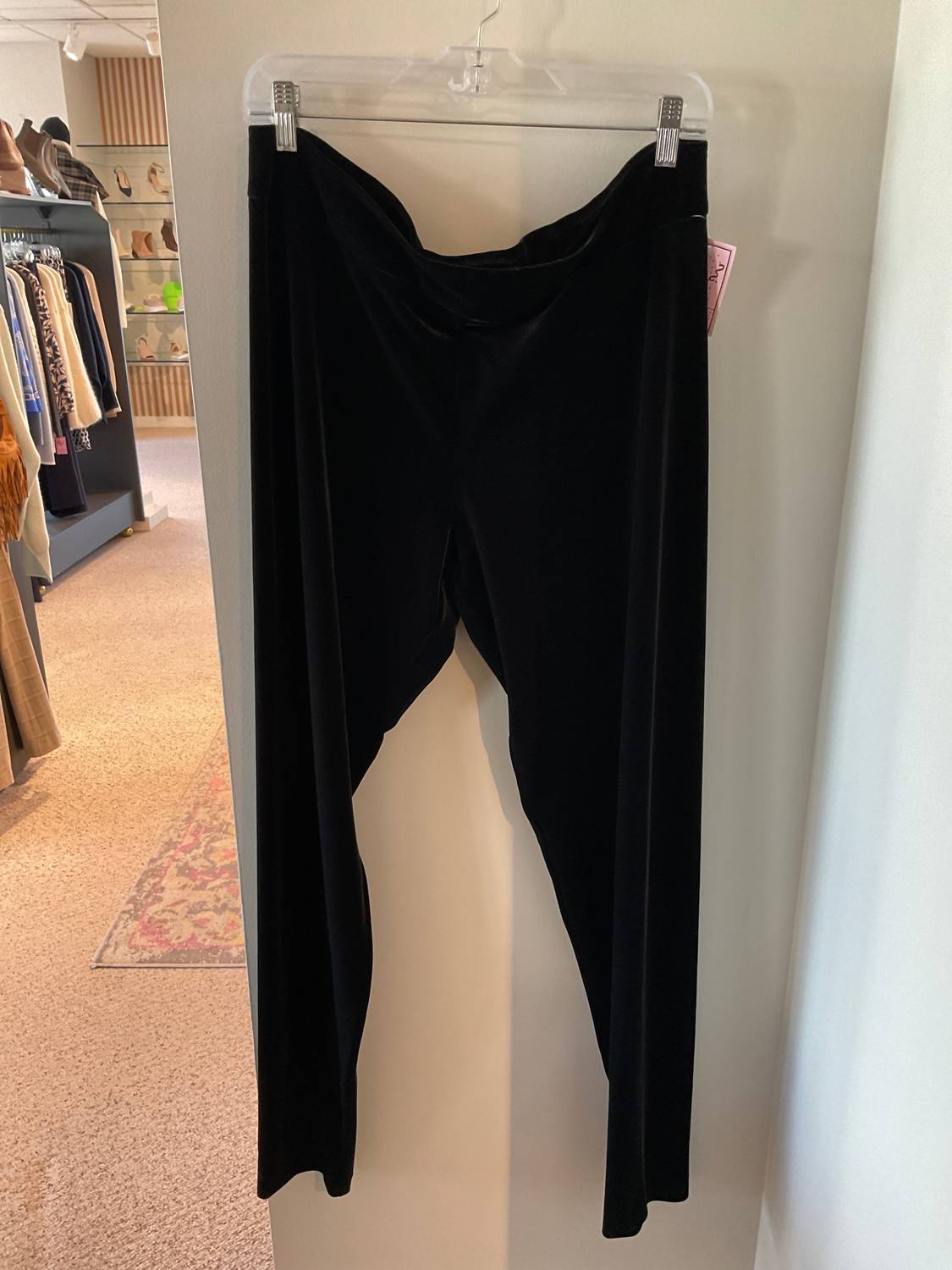 Avenue Montaigne - Women's Velvet Pant