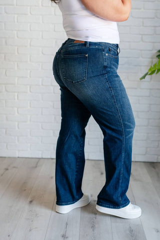 Judy Blue - Mid Rise Control Top Classic Straight Jeans
