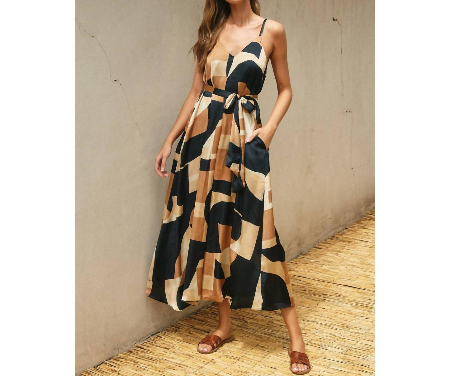 Dress Forum - First Class Extra Flared Maxi Dress