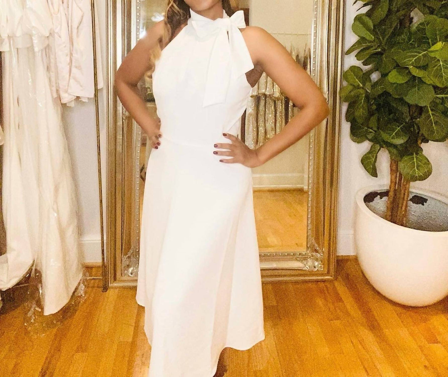 Black Halo - Audrey Sleeveless Tie Neck Dress