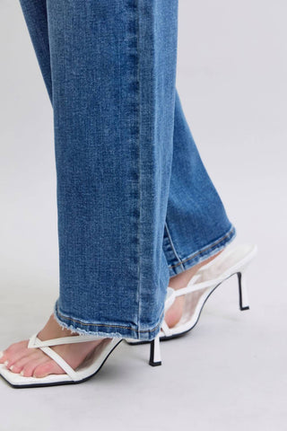 Judy Blue - Calça jeans reta com cintura alta e frente em V