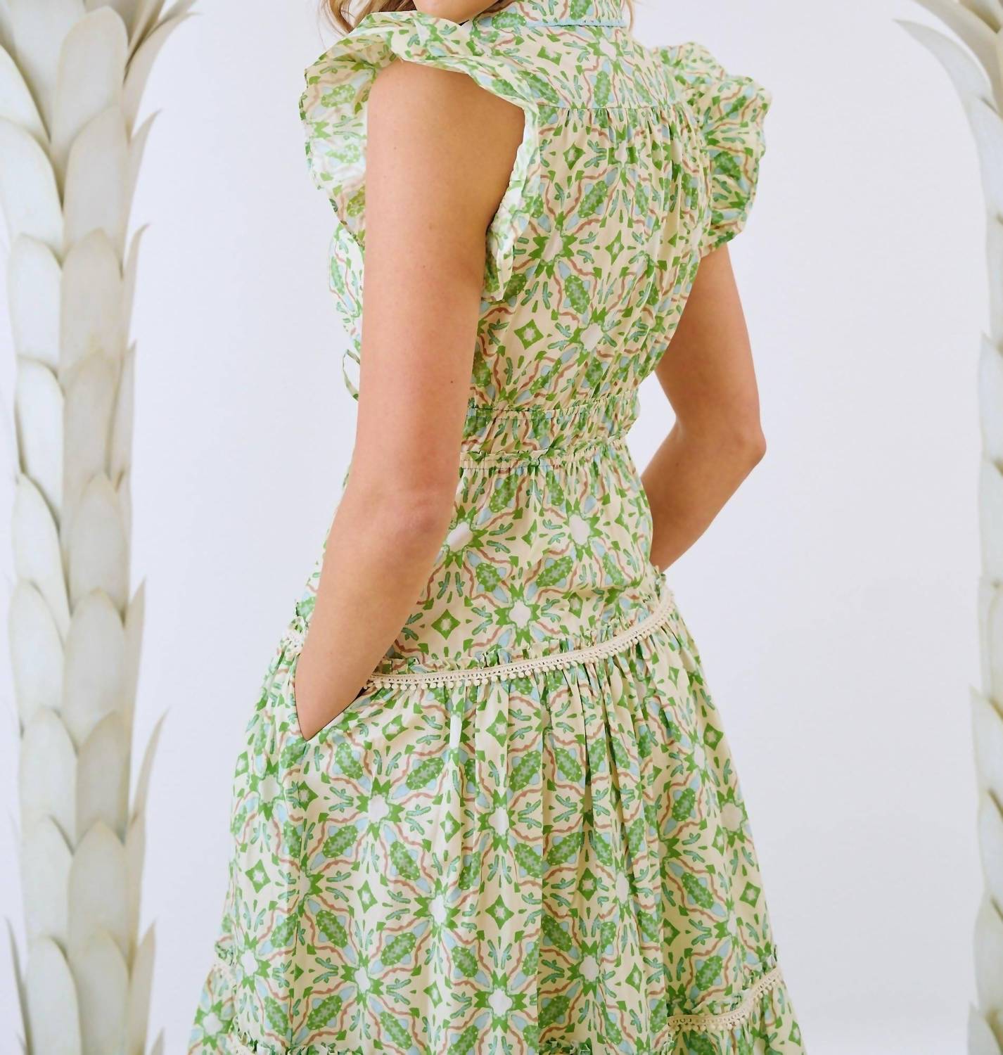 Brooks Avenue - Flutter Sleeve Dress