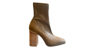Chloe - Women's Ambre Boot