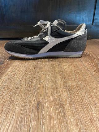 Diadora - Unisex Equipe H Dirty Stone Wash Evo Sneakers