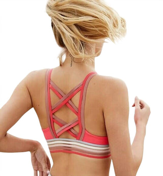 Pessoas Livres - SUTIÃ NAS ONDAS