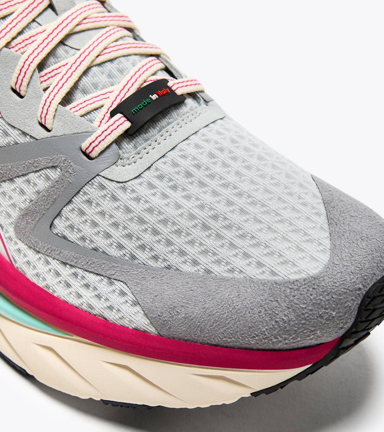 Diadora - Women’s Atomo V7000 Sneaker