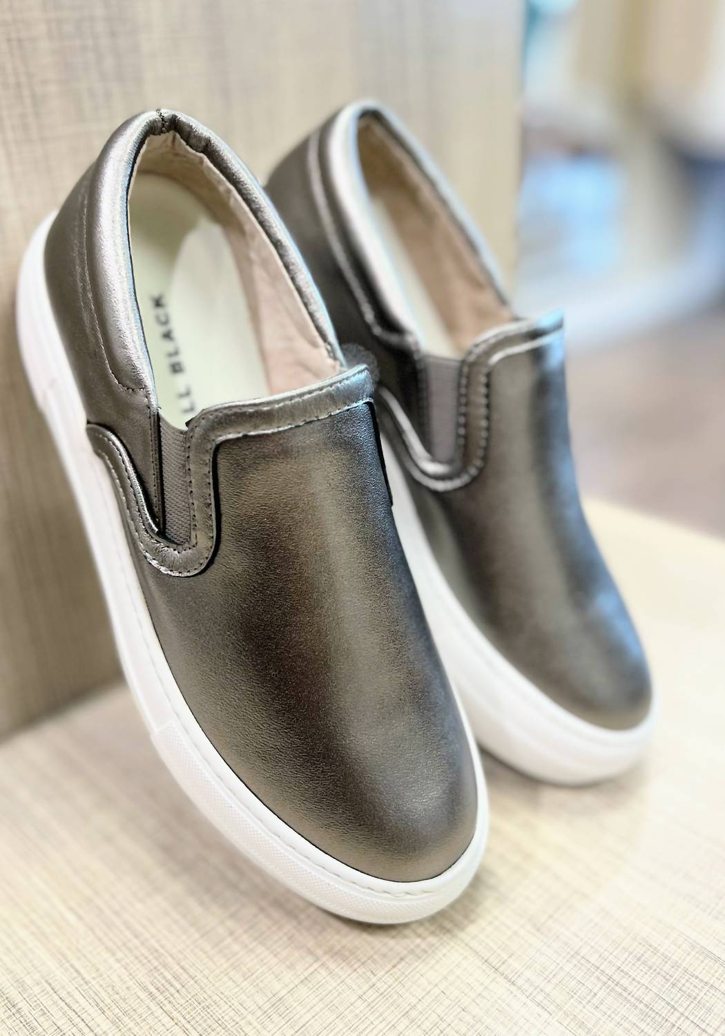 All Black - Women's Loafer Sneak Shoes
