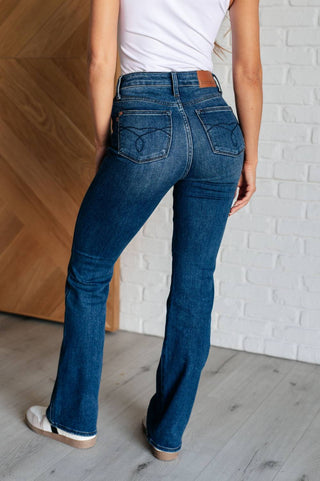 Judy Blue - Calça Jeans Bootcut com Controle de Barriga de Cintura Alta
