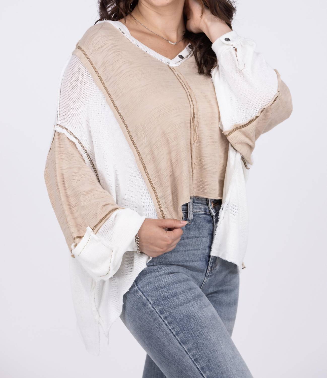 Pol - Open Arms Women's V-Neck Textured Long Sleeve Top