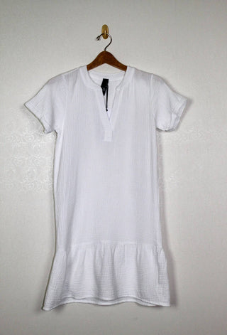 Bobi - Vestido com decote aberto e bainha com babados