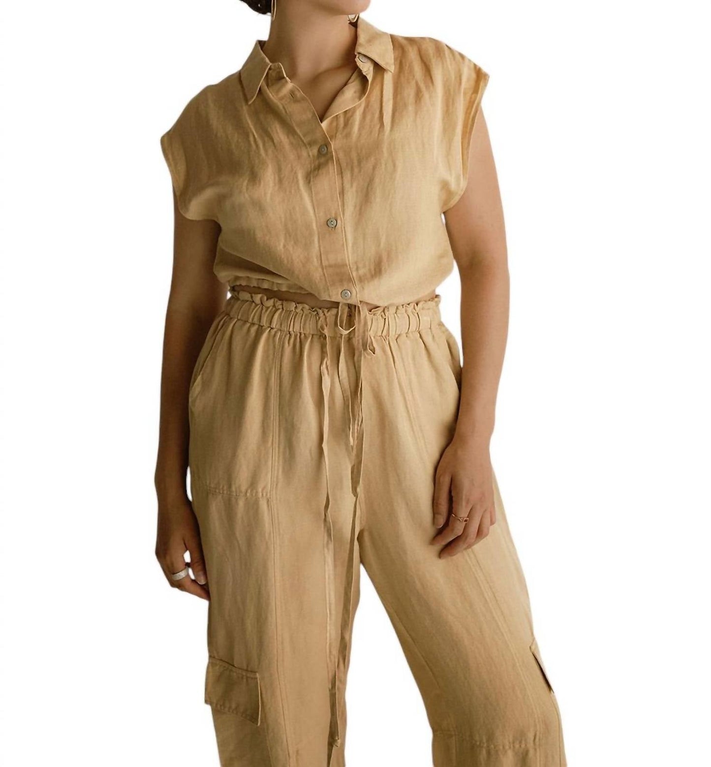 Elan - 4 Top Sleeveless Button Down