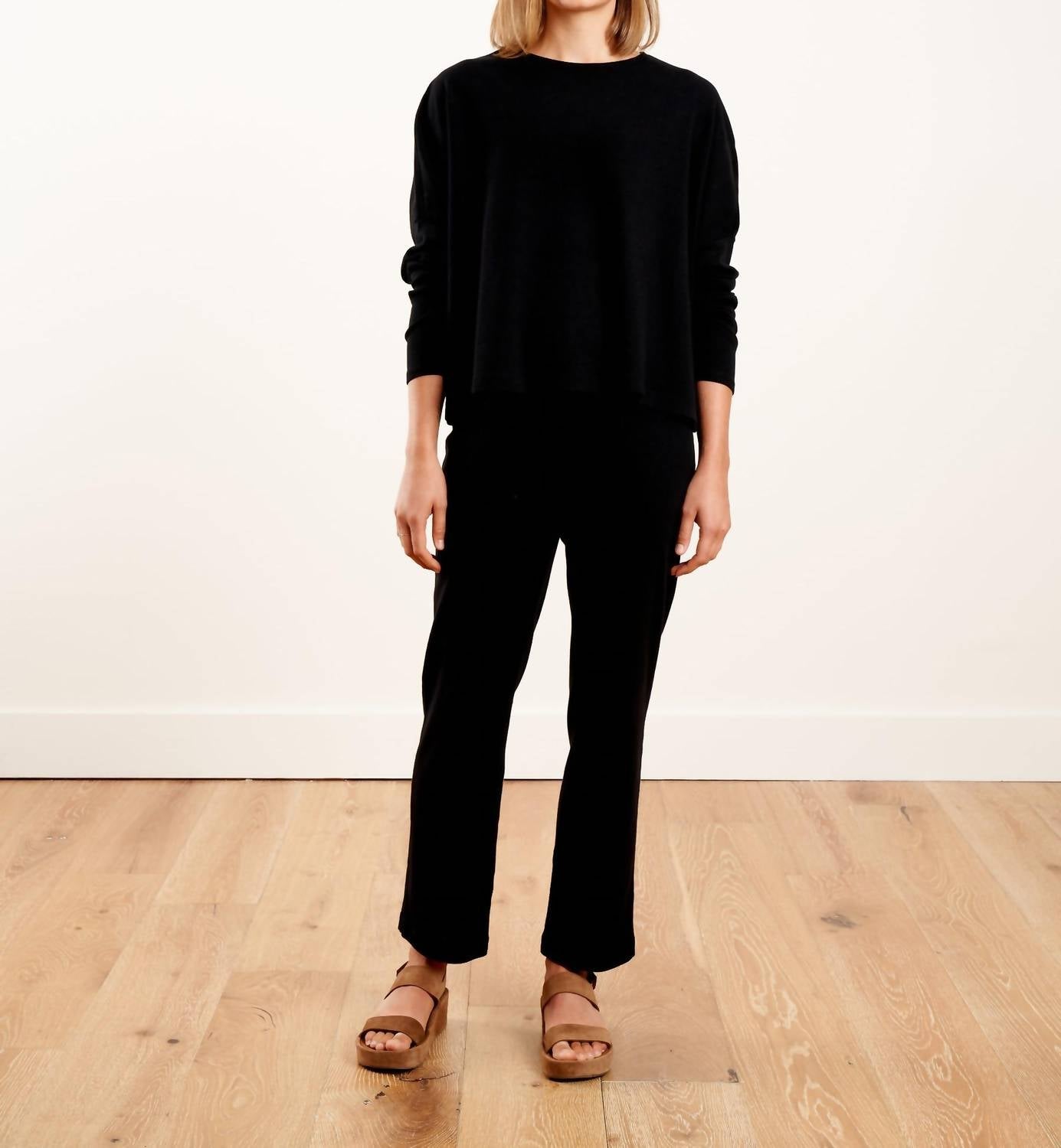 Grp1 Knits - Women's Oversized Cropped Pullover