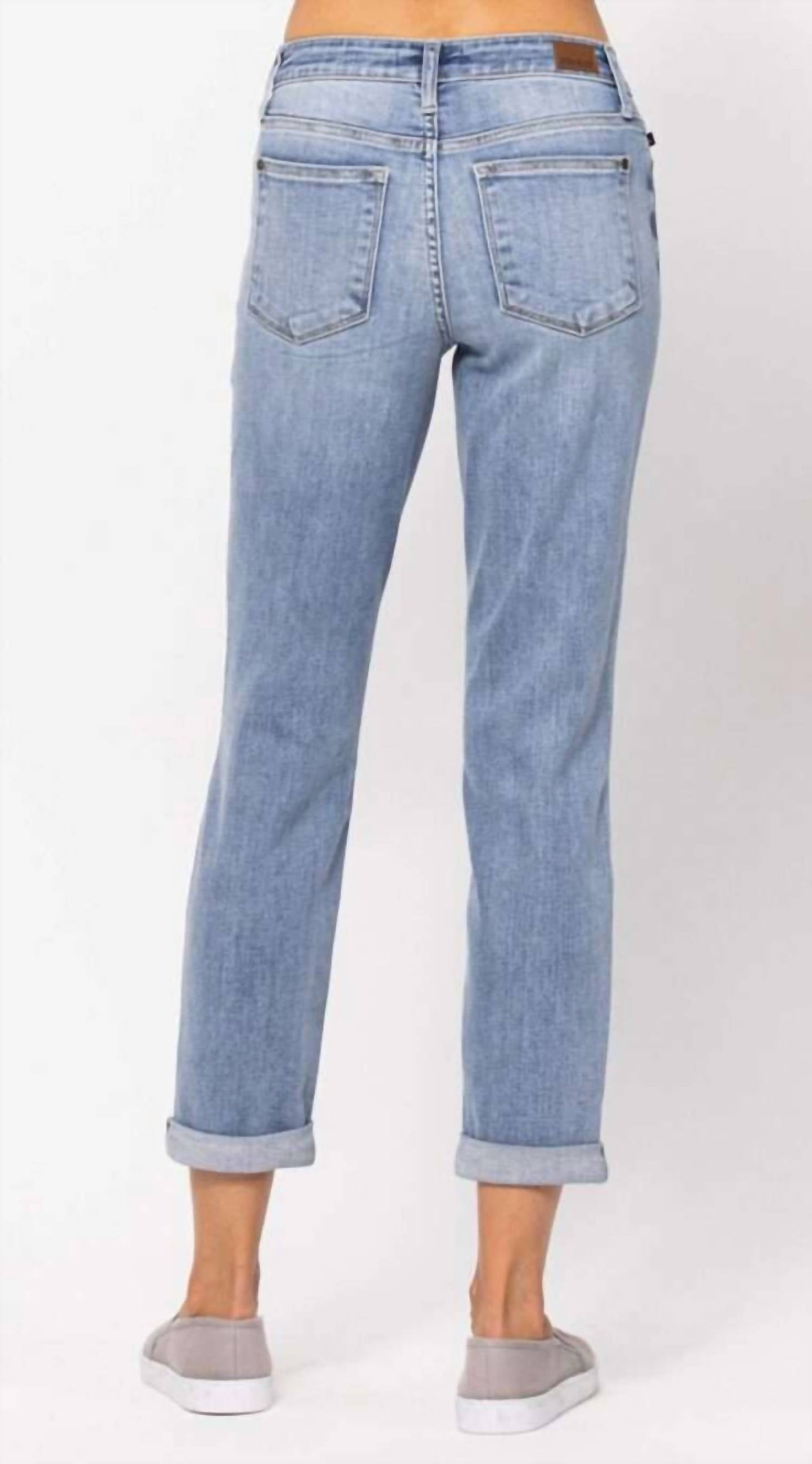 Judy Blue - Midrise Boyfriend Jeans
