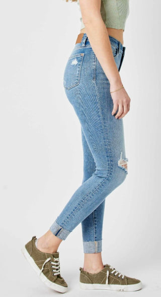 Judy Blue - Calça Jeans Skinny Destroy e Punho de Cintura Média