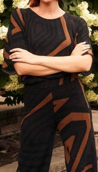 Frank Lyman - Blusa de gola redonda com cotovelo fluido