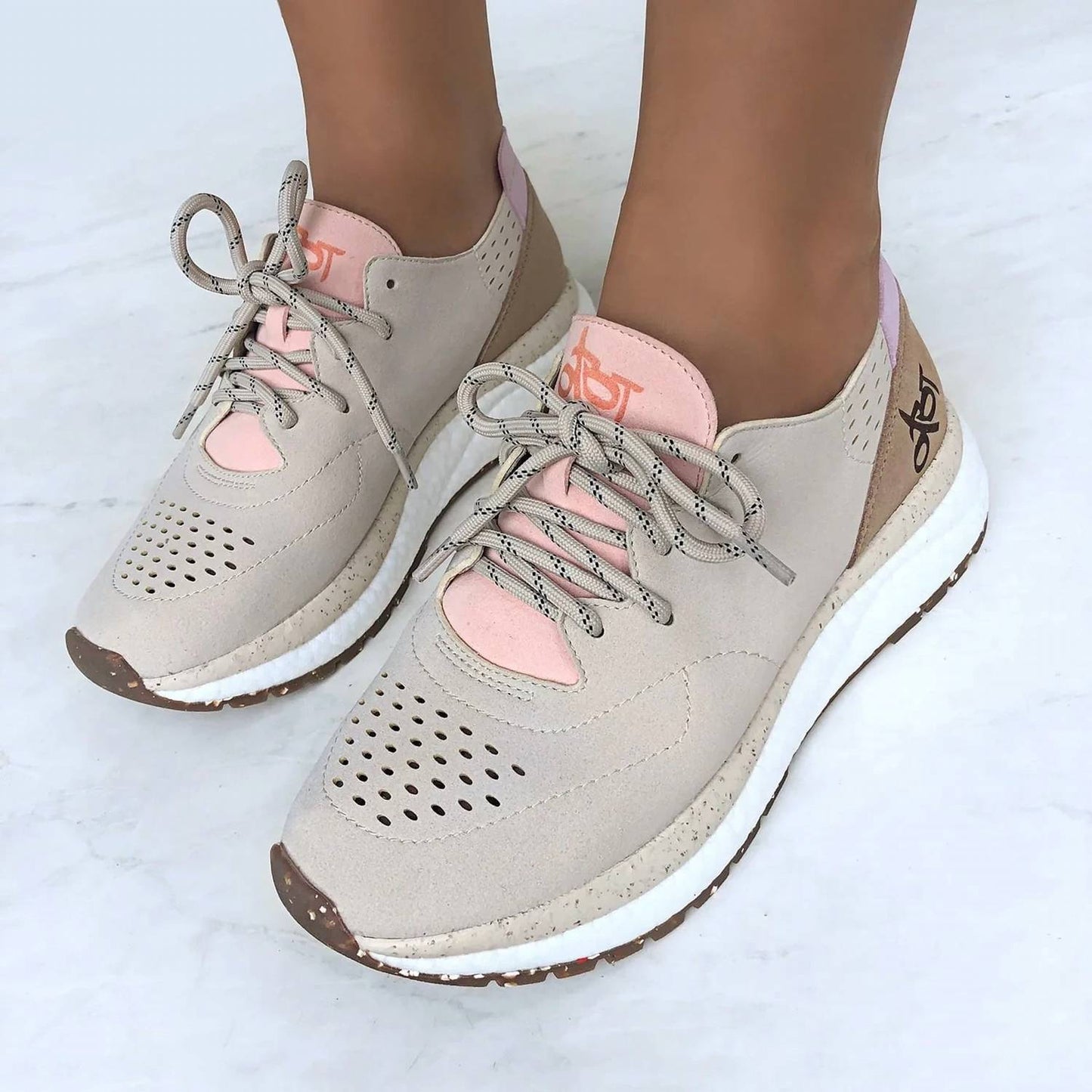 Otbt - Women's Free Sneaker