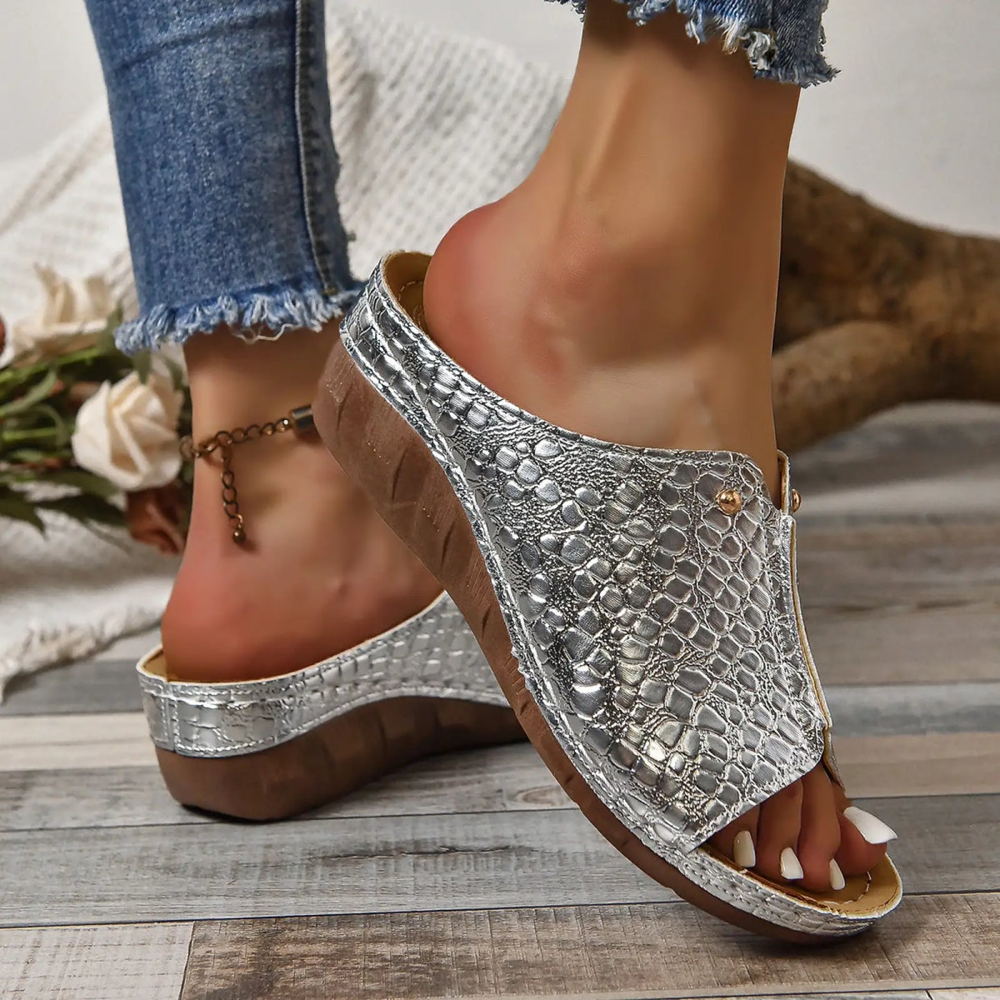 Crocodile Pattern Platform Wedge Sandals for Women
