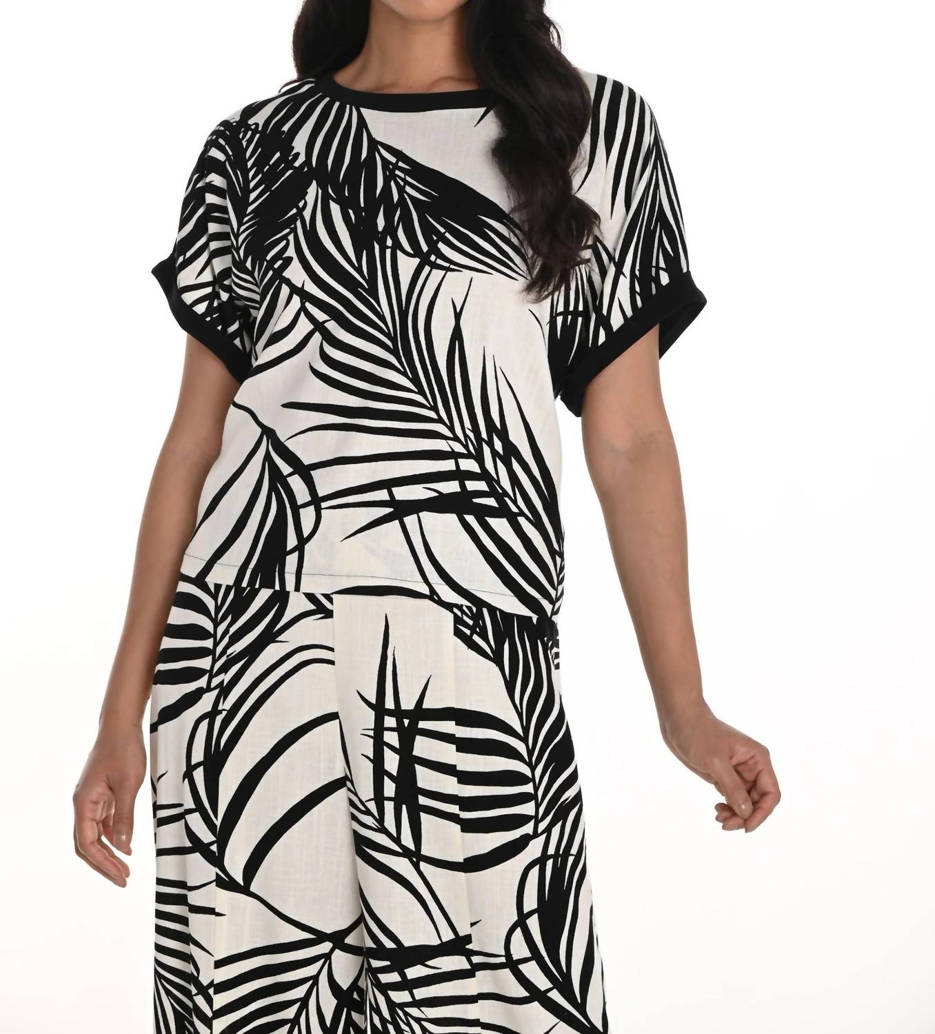 Frank Lyman - Tropical Leaf Print Top