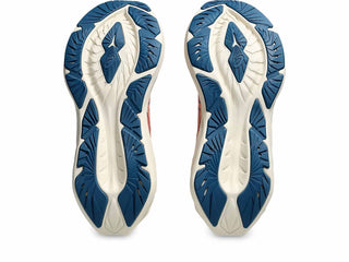 Asics - Tênis de corrida feminino Novablast 4