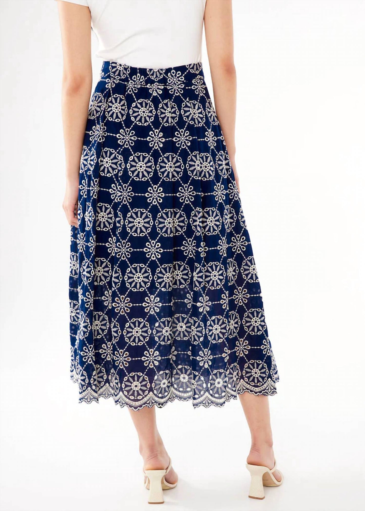 Abbey Glass - MEDALLION PRINT MIDI SKIRT