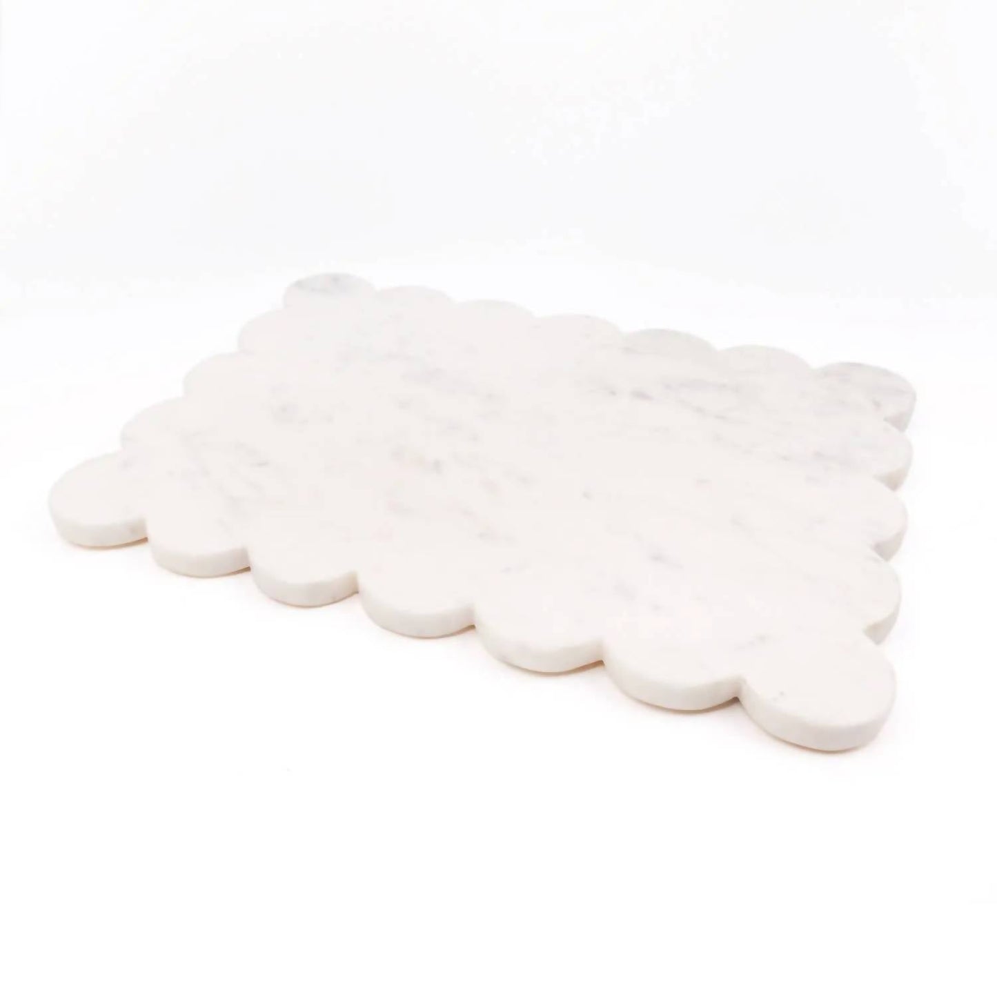 8 Oak Lane - Marble Scalloped Serving Board