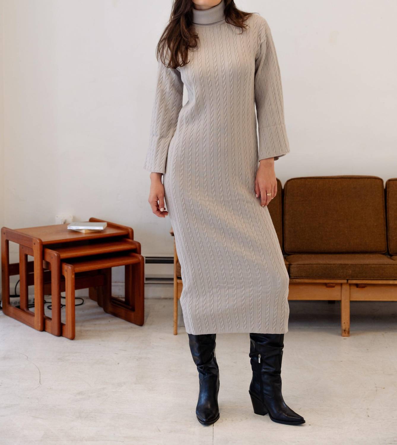 Mima Rosso - Cable Knit Bell Sleeve Dress