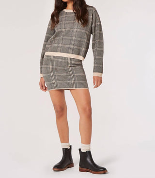 Apricot - Mini Skirt